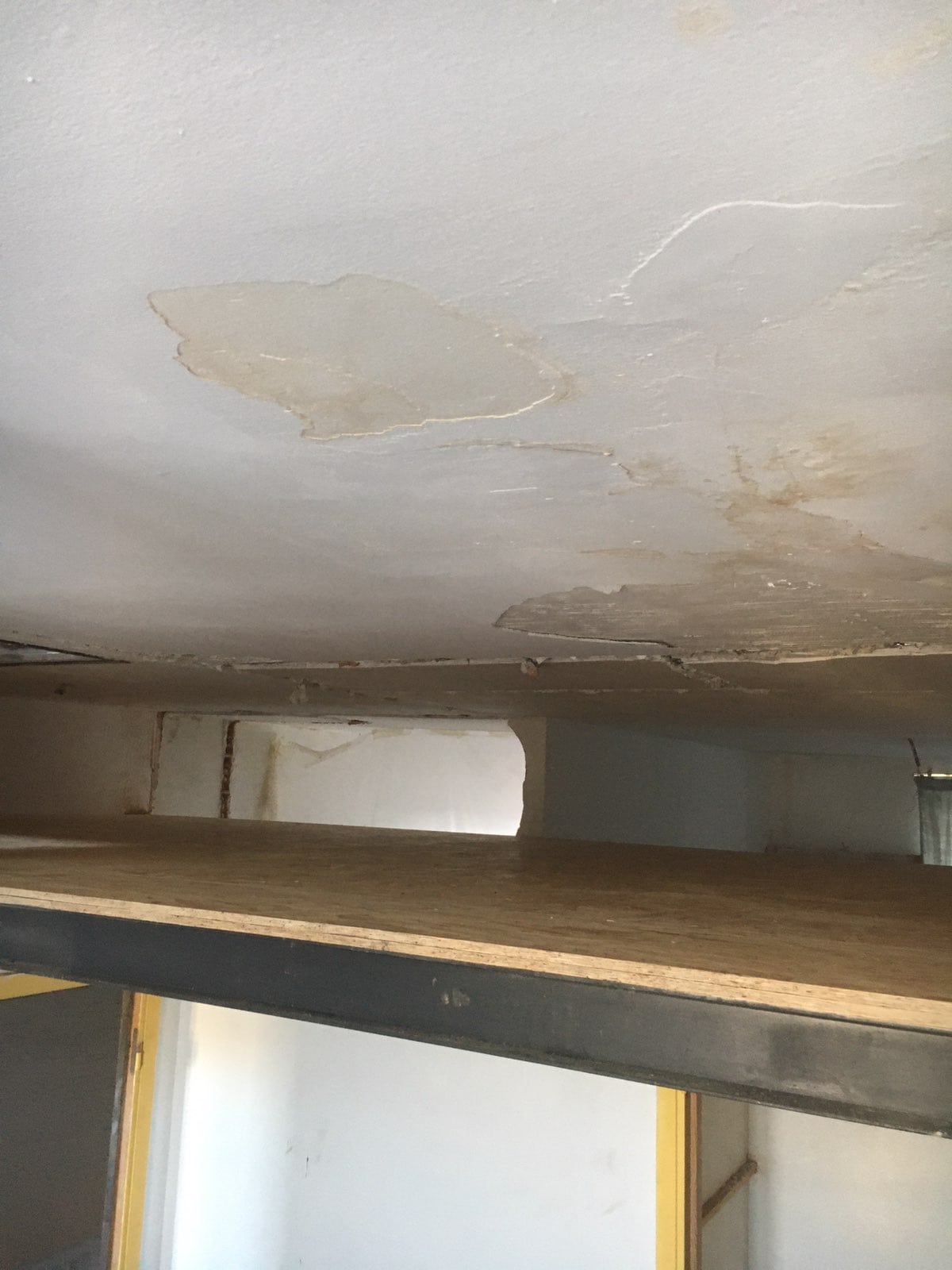 Mezzanine - Création d’une mezzanine sur mesure en métal à Cagnes-sur-Mer