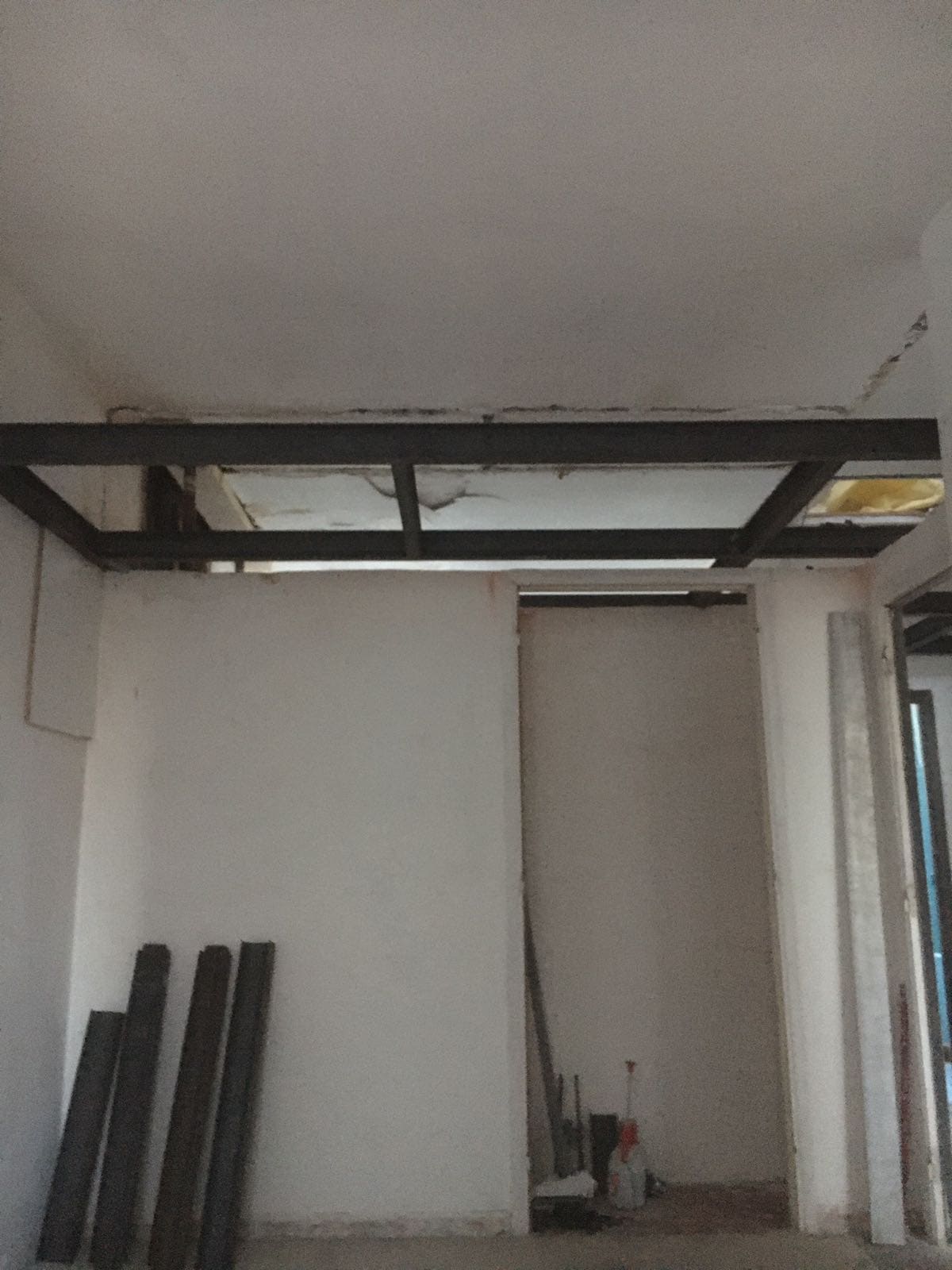 Mezzanine - Création d’une mezzanine sur mesure en métal à Cagnes-sur-Mer 5