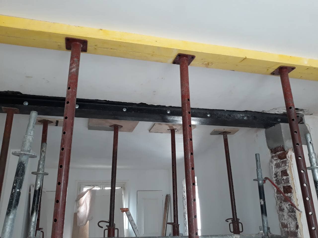 Murs porteurs - Création d’une baie-porte dans un mur porteur, agrandissement d’une baie existante à Courbevoie. 5