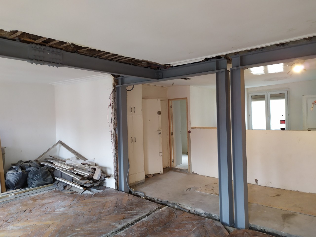 Murs porteurs - Démolition de mur de refend dans une maison individuelle à Toulon. 1