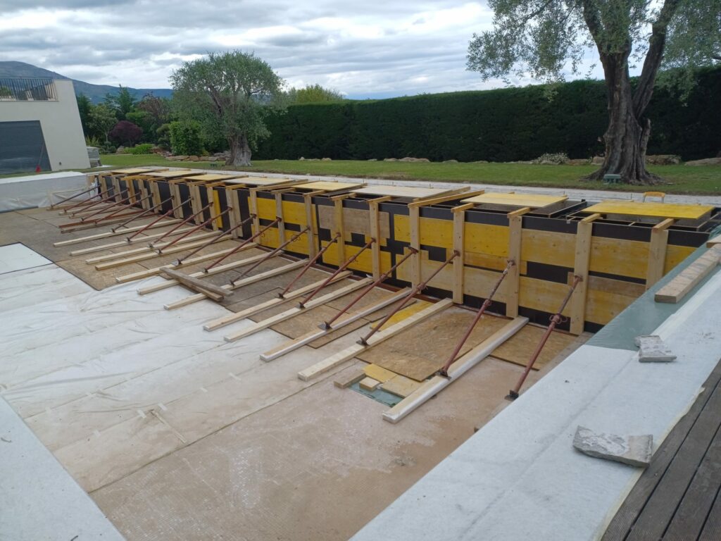 Modification de la piscine à Mandelieu-la-Napoule - Structure en béton