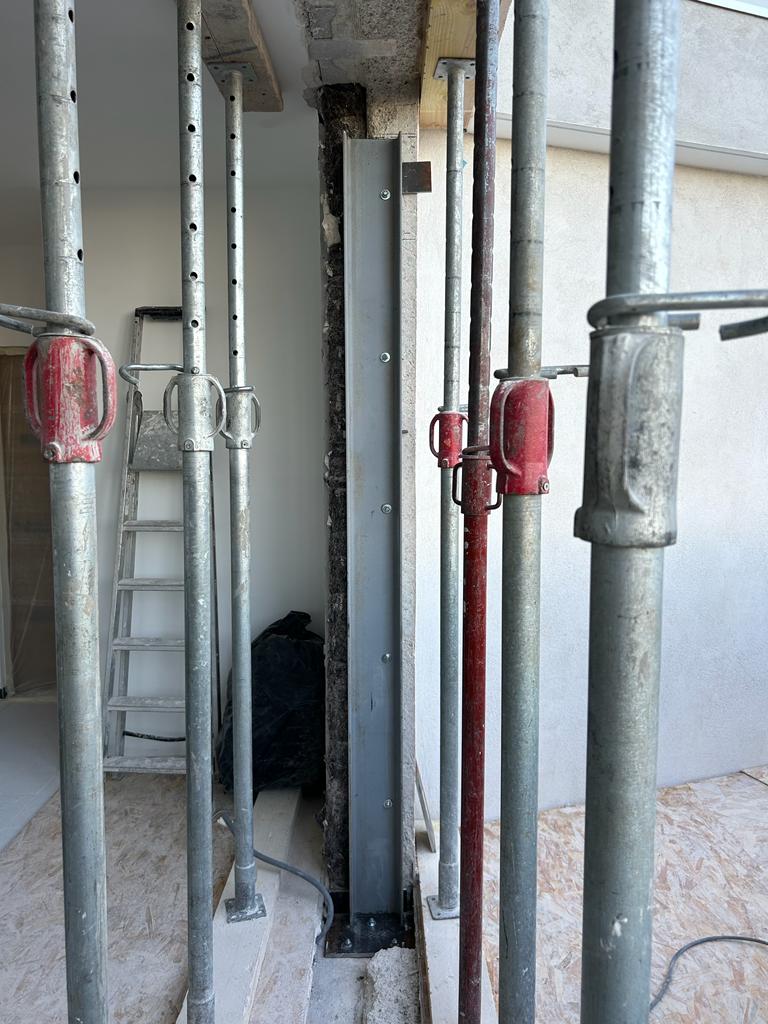 Ouverture d’un mur porteur de façade à Mougins - Murs porteurs