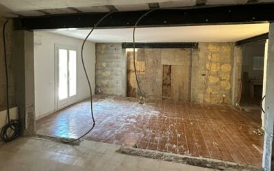 Agrandissement des ouvertures dans les murs porteurs, renforcement par structures métalliques et en BA. Réalisation à Cagnes-sur-Mer