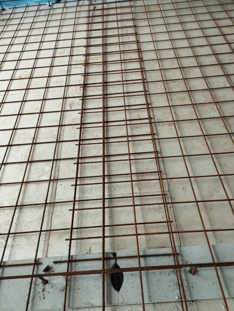 Création d’un plancher béton avec isolant technique – Hôtel Albert 1er à Nice 06000 - Structure en béton
