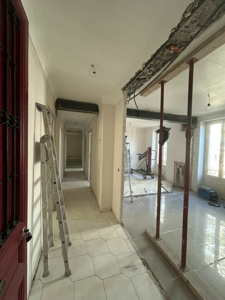 Renforcement structurel après démolition de cloisons porteuses à Cagnes sur Mer 06800 - Agrandissement d'une baie