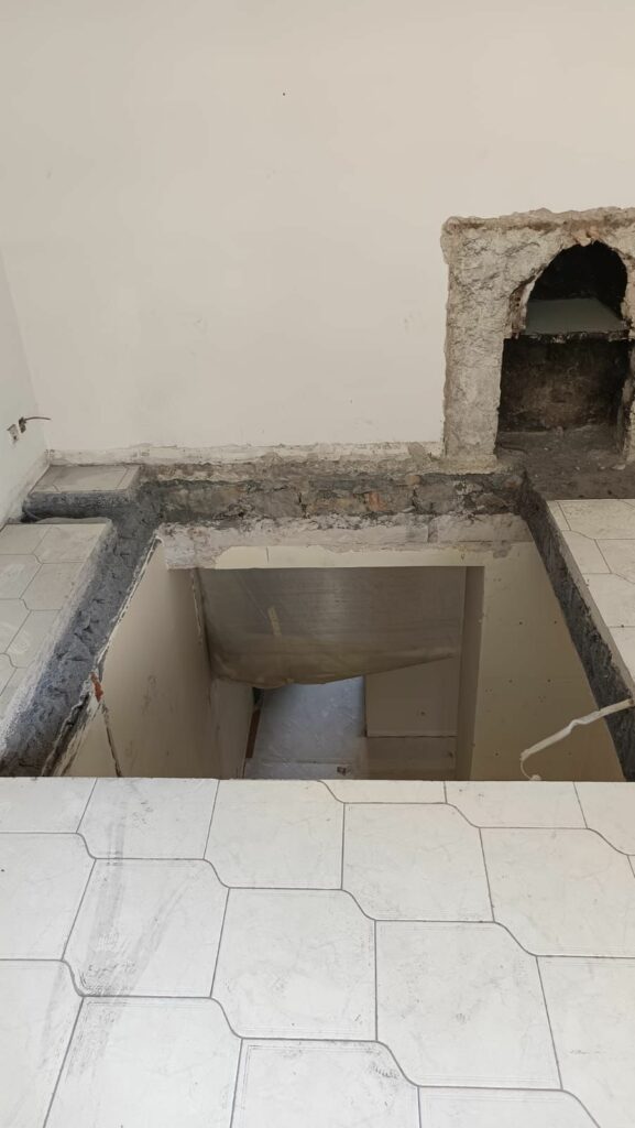 Création d’une trémie d’escalier à Mougins dans le cadre de la liaison entre deux étages - Structure en béton