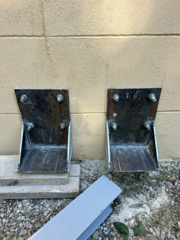 Structure de support pour unités de climatisation à Fréjus - Structure métallique