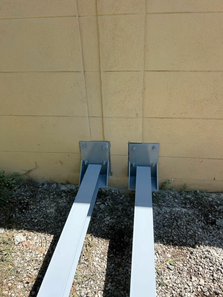 Structure de support pour unités de climatisation à Fréjus - Structure métallique
