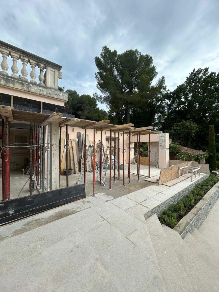 Création d'une terrasse béton armé à Mouans-Sartoux 06370 - Extension terrasse