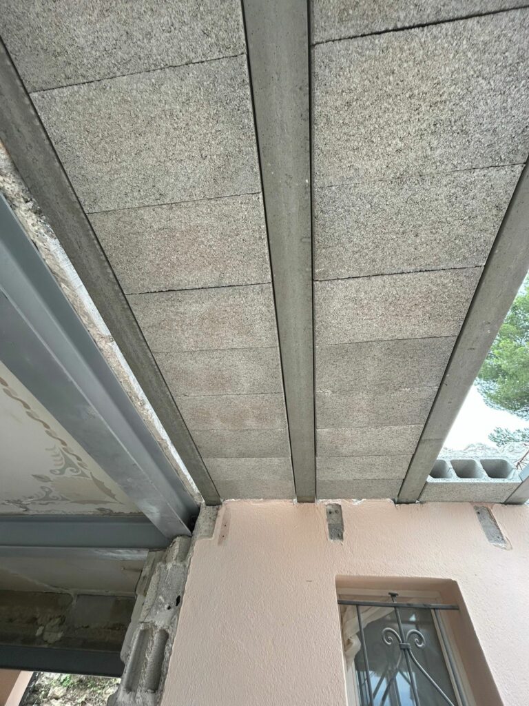 Création d'une terrasse béton armé à Mouans-Sartoux 06370 - Extension terrasse