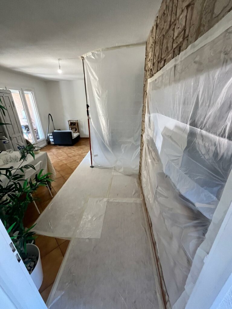 Ouverture d’un mur porteur à Théoule-sur-Mer avec linteau métallique et poteaux mixtes - Démolition des Murs porteurs