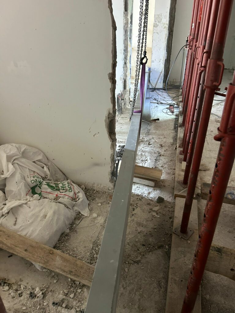 Renforcement d’un plancher à Cannes avant la dépose de cloisons semi-porteuses - Murs semi-porteur