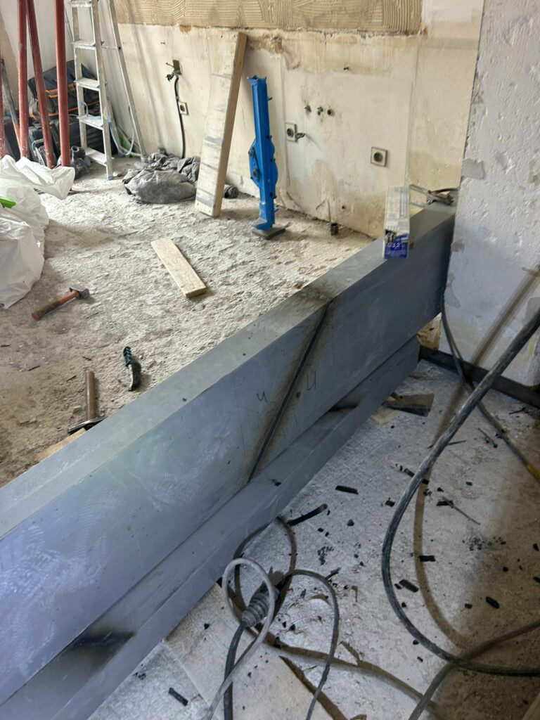 Renforcement d’un plancher à Cannes avant la dépose de cloisons semi-porteuses - Murs semi-porteur
