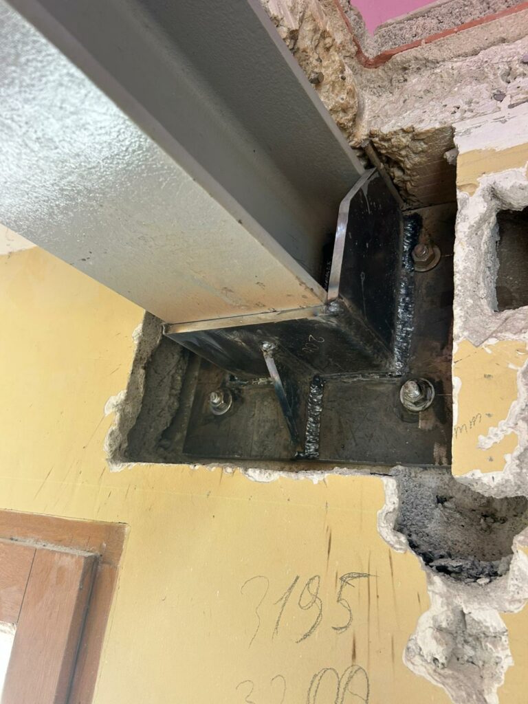 Création d’une trémie d’escalier à Cagnes-sur-Mer - Structure métallique