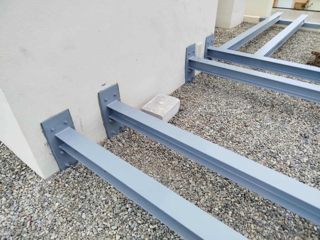 Création de structure métallique pour climatisation à Villeneuve-Loubet - Structure métallique