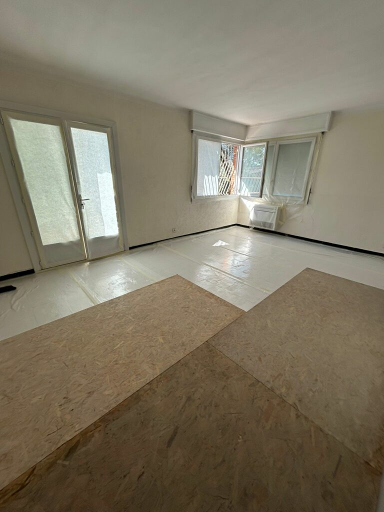Agrandissement d’une ouverture dans un mur porteur à Grasse avec renforcement par structure métallique - Agrandissement d'une baie