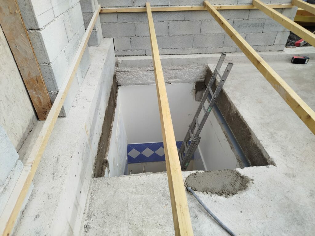 Création d’une trémie d’escalier et renforcement du plancher par structure métallique à Mougins - Reprise de plancher