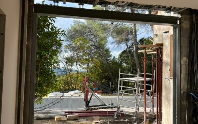 Ouverture de mur porteur de façade avec renforcement béton-acier à Mandelieu-la-Napoule