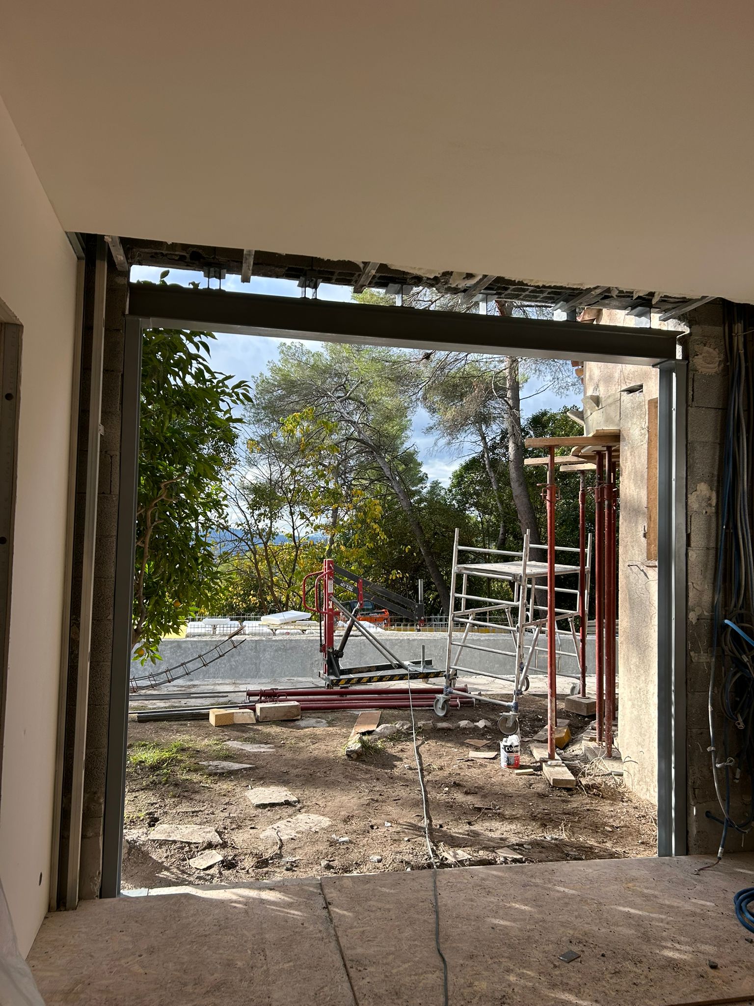 OUVERTURE_MUR_PORTEUR_TREMIE_STRUCTURE_METALLIQUE_MANDELIEU_LA_NAPOULE_PRINCIPAl