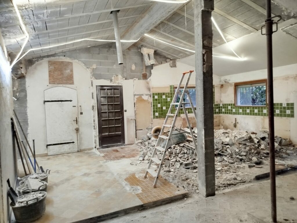 Renforcement de la charpente par structure métallique – Chantier de Mougins - Charpente