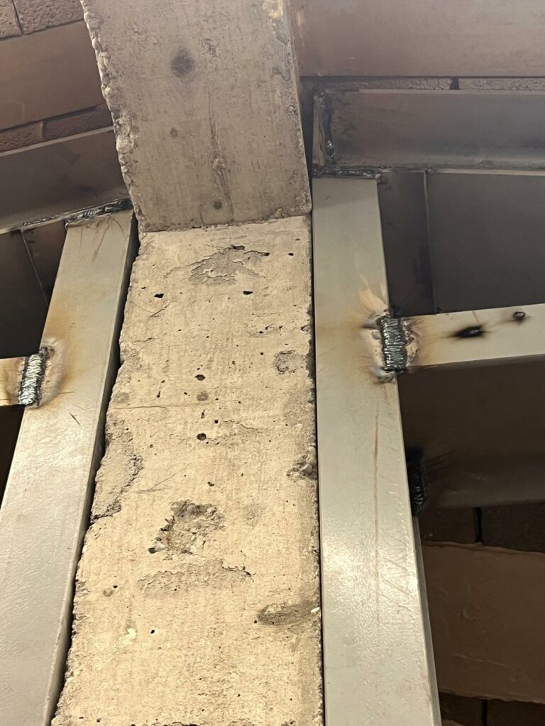 Renforcement de la charpente par structure métallique – Chantier de Mougins - Charpente