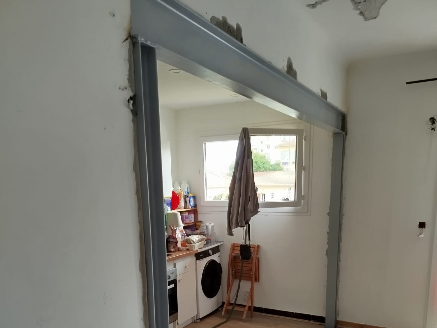 OUVERTURE_CLOISON_SEMI_PORTEUSE_STRUCTURE_METALLIQUE_ANTIBES_Couverture