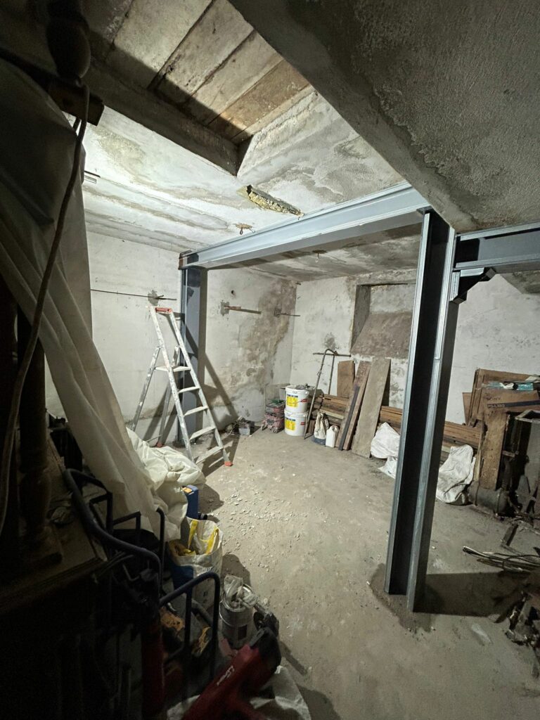 Reprise d’un plancher haut de caves avec renforcement par structure métallique à Roquebrune-Cap-Martin - Reprise de plancher