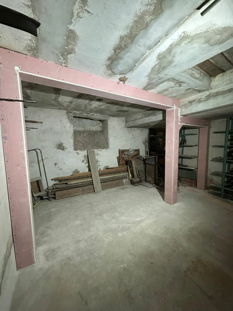 Reprise d’un plancher haut de caves avec renforcement par structure métallique à Roquebrune-Cap-Martin - Reprise de plancher