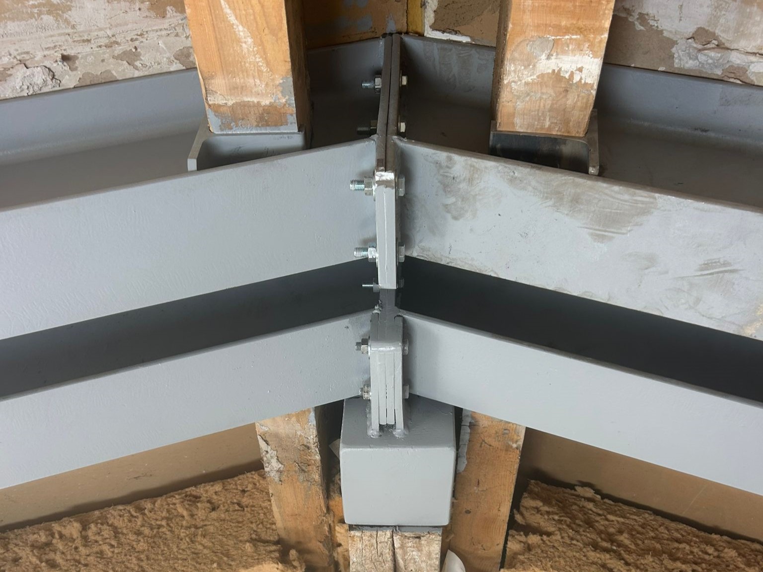 RENFORCEMENT_CHARPENTE_STRUCTURE_METALLIQUE_FREJUS_03