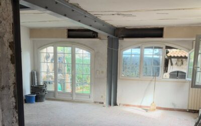 Opening a load-bearing wall between kitchen and living room in Fréjus with steel structure reinforcement